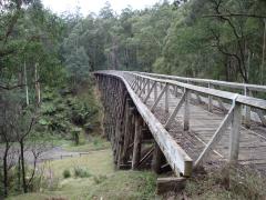 100866
