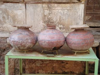 pots
