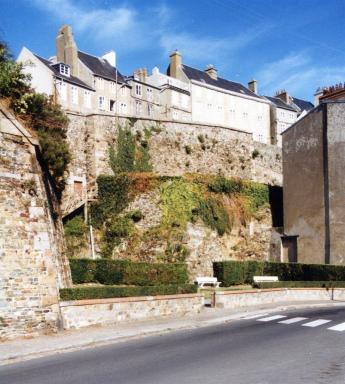 rampart