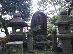 120042