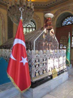 tomb3
