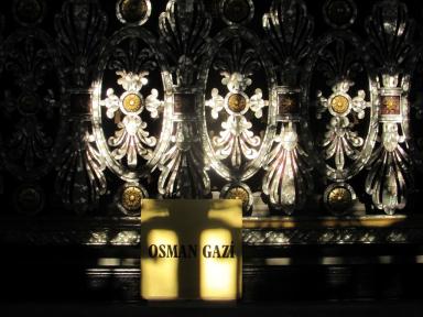 tomb1