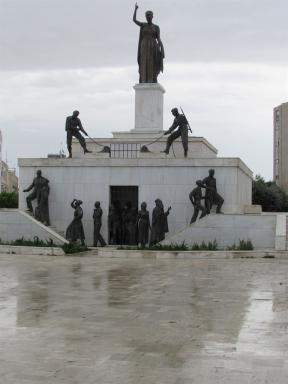 monument1