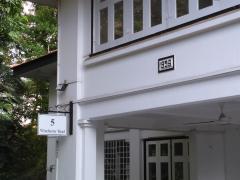 126253
