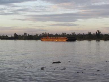 glowbarge