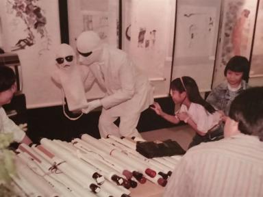 whitesuit2