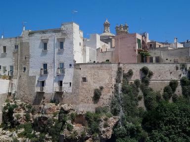 facades&cliff
