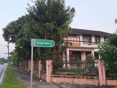 suburb2
